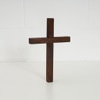 Cruz de Madeira Escura