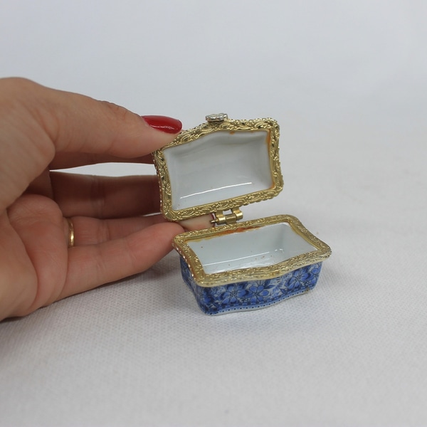 item photo 1