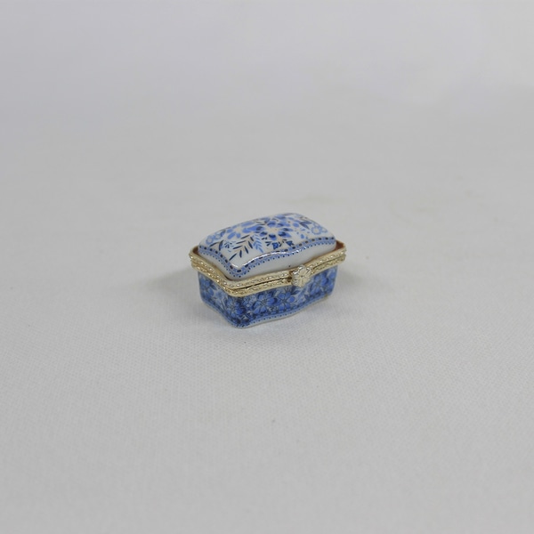 item photo 0