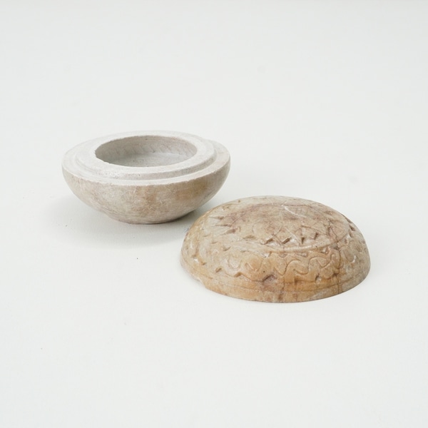 item photo 0
