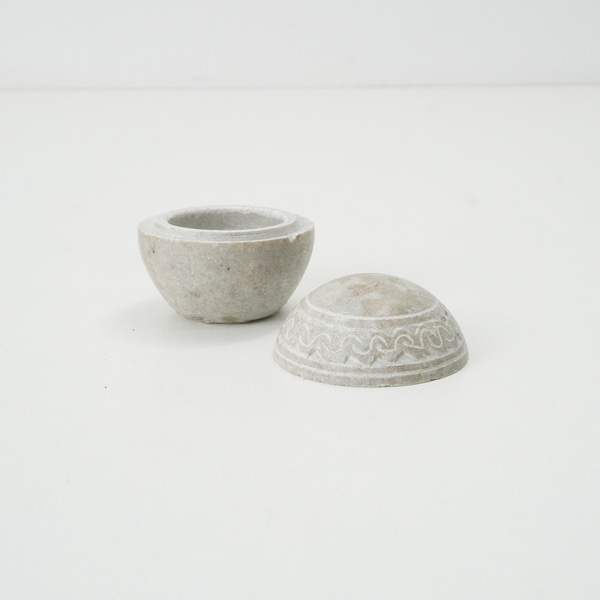 item photo 0