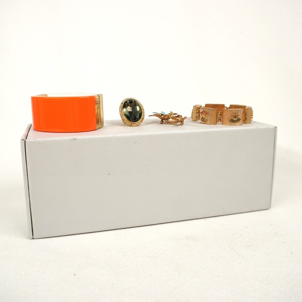 item photo 1